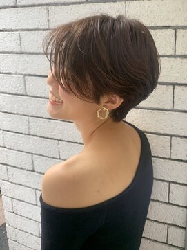 ロンドグロワール 大宮(Lond Gloire) 地毛風カラー黒髪切りっぱなしボブ/小顔ショートボブ/大宮