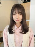 こだわりの顔まわりと柔らかいブラウンカラー