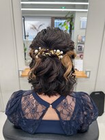 ボブヘアーのハーフアップ【清板】