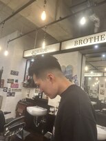 ブロートーキョーバーバーショップ 神田店(Bro Tokyo BARBERSHOP)&nbsp;七三フェードスタイル