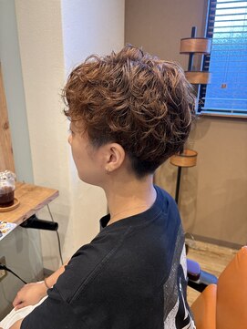 アンプヘア(amphair) スパイラルパーマスタイル
