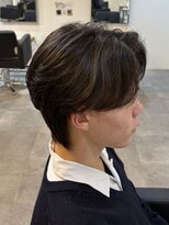 ヒュイル バイ ニアウ(Hwyl by Niau) MEN’S/リバースセンターパート/ニュアンスパーマ/伊勢崎市