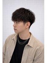 ゼロスバーバー(0's BARBER SHOP) ツイストスパイラル/メンズパーマ/アップバング/波巻き