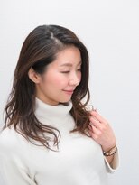 ヴェイスサロン(Vase Salon)&nbsp;刈り上げセンターパートクラゲヘアーオリーブグレー16