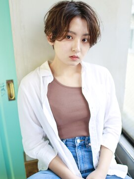 バース(BIRTH) 天神【BIRTH】クラシカルショート×ランダムカール　3