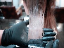 グラデーションカラーのブリーチ塗布☆松戸/松戸駅/松戸駅西口/アディクシーカラー/TOKIOトリートメント