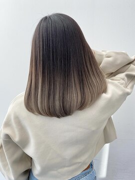 アライブ キチジョウジ(ALIVE Kichijoji) 【ALIVE吉祥寺】グラデーションカラーミルクティーベージュ