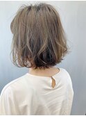 小顔ミディアム束感ボブ _ オリーブグレージュ