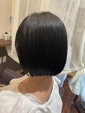 ヘアーズロー(hair's LOWE) 【 hair's LOWE 】黒髪ボブ/ショートボブ/ミニボブ/ぷつっとボブ