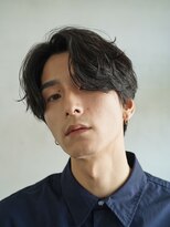 センターパートニュアンスパーマガイルヘアコンマヘア黒髪
