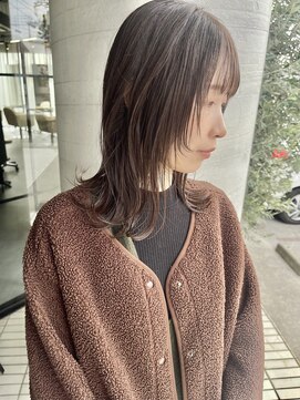 サーカス(circus) フェイスレイヤー。カーキベージュカラー☆