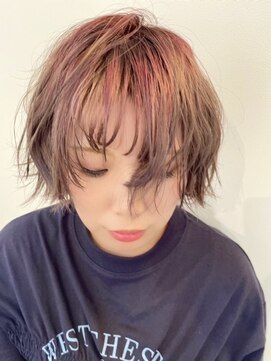 トゥッカ タロ(Tukka talo) シースルーショートボブ