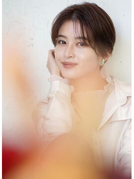 コンティロミー(CONTI ROMMY.) くびれショートココアブラウン◎センターパート◎20代~50代