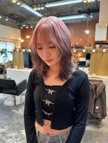 チャプター 問屋町(chapter)&nbsp;ケアブリーチルーツカラーピンクベージュ顔まわりレイヤーカット