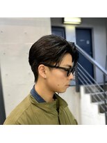 メラク(Merak)&nbsp;韓国風センターパート/カルマパーマ/毛流れセンターパート