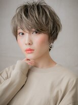 カバーヘア ブリス 北浦和(COVER HAIR bliss)&nbsp;ダークシルバーアッシュハイライト丸みショートA8北浦和20代30代