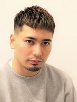 フランクスバーバー アンド ビアークラブ(FRANK'S BARBER and BEER CLUB) MEN’S HAIR/サーフカール/刈り上げセンターパート/有楽町UP