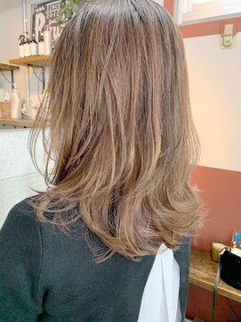 ルーファス 恵比寿 渋谷(Ruufus) 白髪ぼかしグレージュハイライト【Ruufus恵比寿渋谷】31575