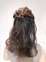 ネオリーブ チッタ 阿佐ヶ谷店(Neolive citta)&nbsp;結婚式・二次会お呼ばれ人気スタイル☆ゆるふわハーフアップ☆