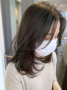 イースエモーション(ease et motion) 【天神 今泉 大名】くびれ レイヤースタイル　ウルフ