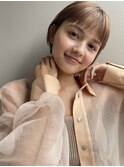 タイトな耳掛けショート