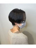 20代30代40代大人かわいい小顔ひし形ハンサムショート