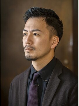 パウダー(powder) メンズ男前ビジネスマン #バーバーStyle #理容室風 #フェード