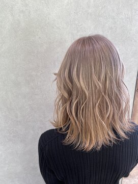 ザラフターザブリーチ 黒崎桃園店(the laughter/The bleach) 抜群の透明感ミルクティーベージュ