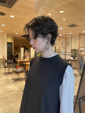 ミューズ バイ ケンジ(MUSE by KENJE) 忙しいママさんのためのショートパーマ〈平塚〉