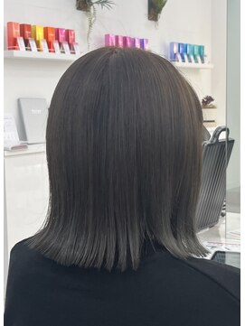 アオ 甲府本店(AO) 《AO hair》切りっぱなしボブ