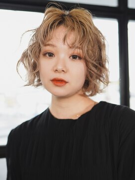 オジョマノ(OjOmano) ケアブリーチダブルカラーインナーカラーハイライト20代30代前髪