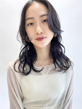 リサ グランシェ(RISA granche) ナチュラルヘア 顔周りカット ダークカラー