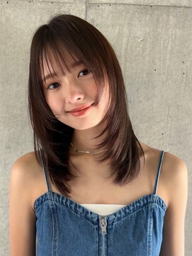 ガーデンヨコハマ(GARDEN YOKOHAMA) ミディアムレイヤーカットワンカール内巻きオリーブベージュ