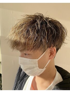 フォルテ 草薙店 ツイストスパイラルパーマ　メッシュキャップハイライト