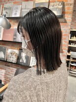 オーガニック アトリエ 大宮(organic+atelier)&nbsp;20代30代大人可愛いアッシュベージュくびれボブ耳掛け透明感