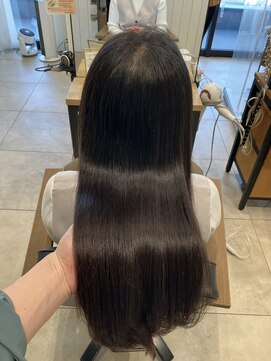 エクファ ヘアエステアンドスパ(ex-fa hair esthe&spa) 黒髪/グレーベージュ/レイヤーロング/酸性ストレート/髪質改善