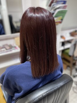 トレパルッキエーレ(tre parrucchiere) ［-tre-］ベリーピンクカラー