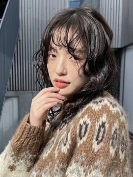 ローネス(LONESS) スタイリング簡単　ウルフパーマ　ニュアンスパーマ