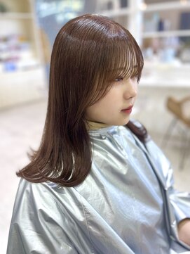 カシェ マエノヘタ(Cashe'e MAENOHETA) ナチュラルブラウン、顔まわりカット