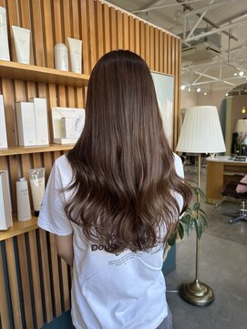 キュオンシア(CUEON. ciea) 柔らかカラー×グレージュ