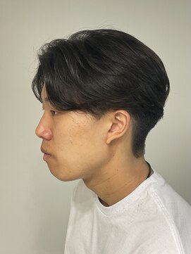 ニアウ 伊勢崎連取店(Niau) ニュアンスパーマセンターパートフェザーパーマ眉毛カット