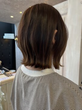 福山人気20代30代40代チョコレートブラウン艶髪外ハネボブ小顔