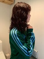 スワッグ(swag)&nbsp;暗髪ヌーディーカラーボリュームアップセミウェットウェーブ