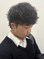 ヒュイル バイ ニアウ(Hwyl by Niau) MEN’S HAIRシャドウパーマスパイラルパーマニュアンスパーマ