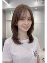 ロイ(Roi)&nbsp;Roi渋谷・くびれセミロング・ミルクティーカラー