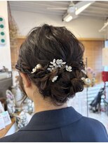 フラバー(flover)&nbsp;【結婚式お呼ばれヘア×ゆるふわシニヨン】kanna