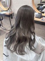 プリンプ トータルビューティ(PRIMP.total beauty)&nbsp;ラベンダーグレージュ　透明感カラー　レイヤーカット