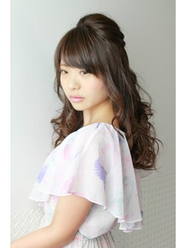 ジェッツ ビューアーツ(JETS BEAUX-ARTS) ハーフアップスタイル