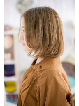ヘアアンドビューティー ミック(Hair & Beauty miq) センターパートの大人カジュアルミディb