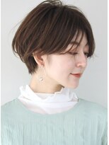 サーカス バイ ビュートリアム 青山(CIRCUS by BEAUTRIUM)&nbsp;大人　ショート　ショートヘア　パーマショート　前髪あり　青山